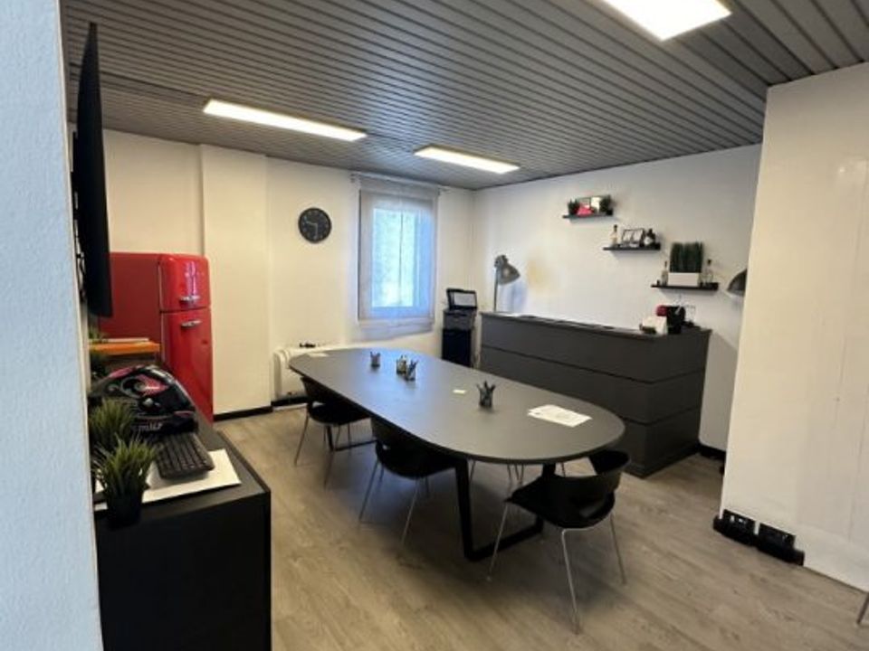 Erhvervsejendom i Trezzo sull'Adda, Milan - foto 1