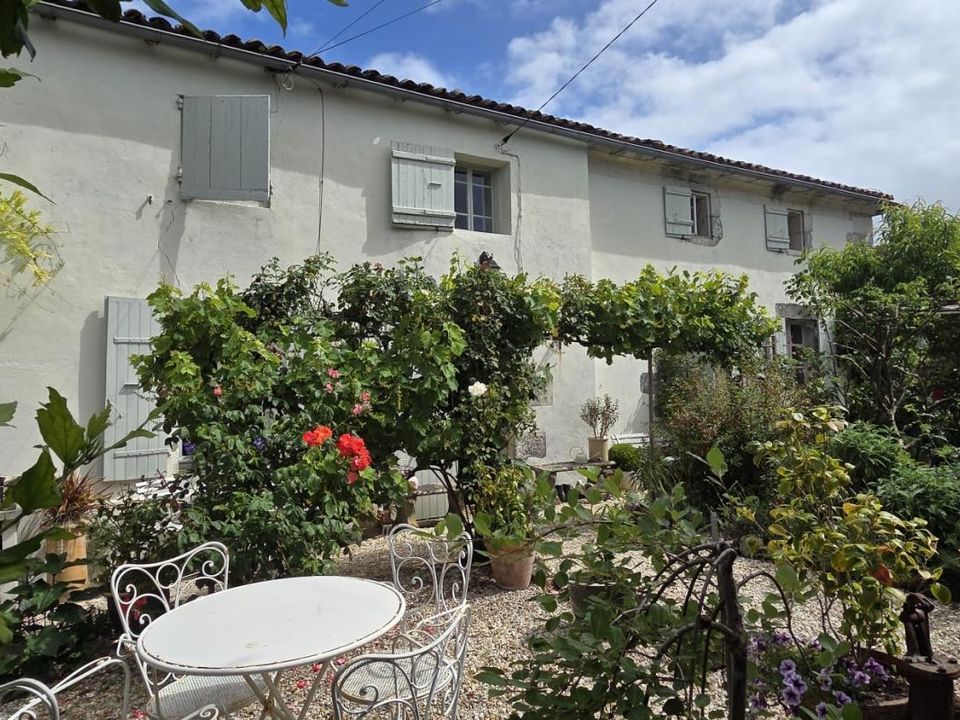 Villa i Saint-Thomas-De-Conac, Charente-Maritime - foto 1