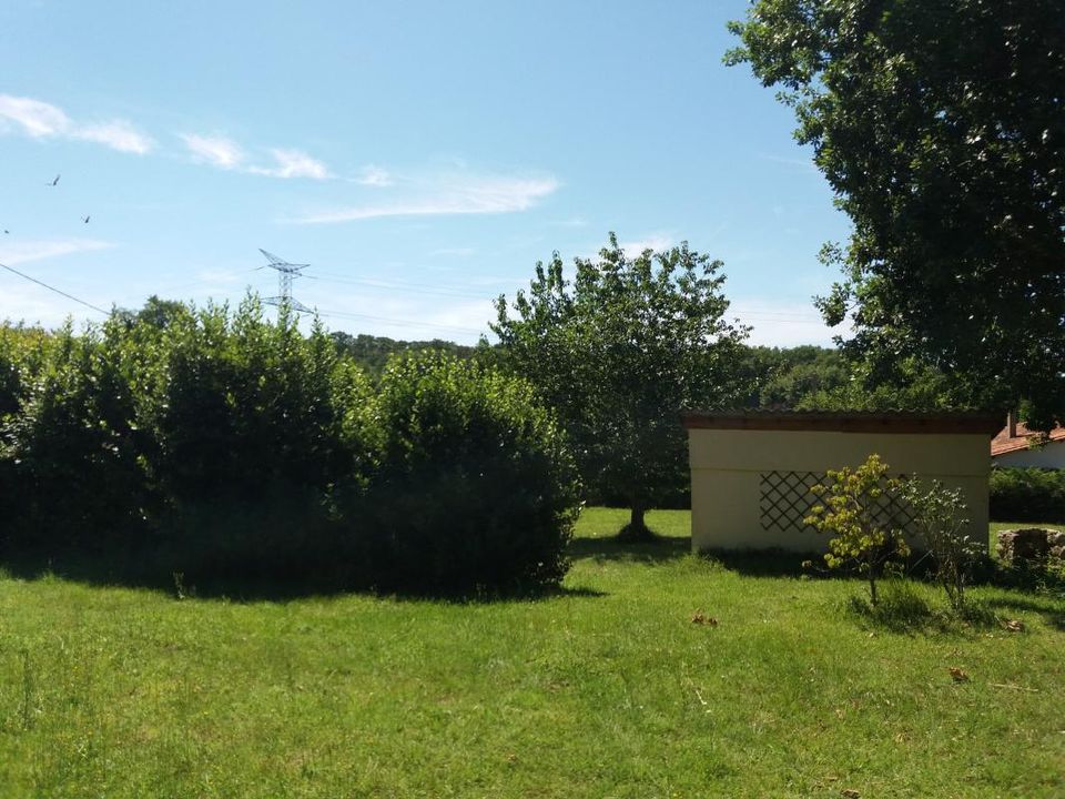 Helårsgrund i Saint-Germain-du-Puch, Gironde - foto 1