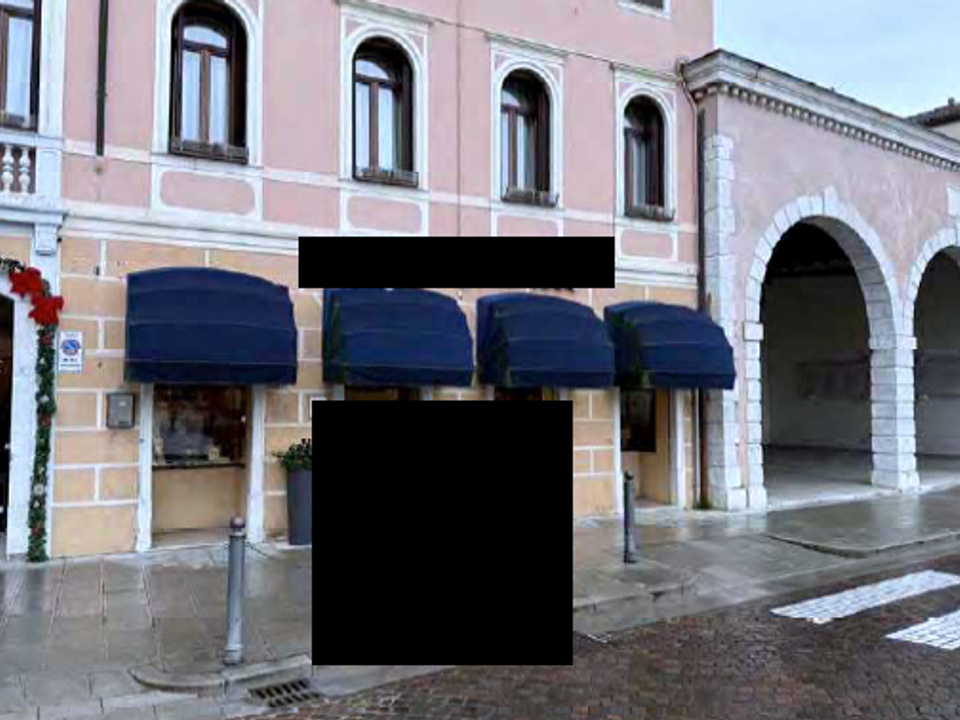 L'establiment comercial a Maniago, Pordenone - foto 1
