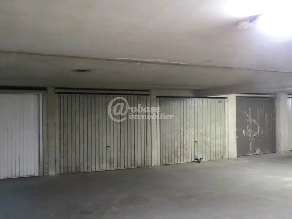 Garage i Marseille, Bouches-du-Rhone - foto 3