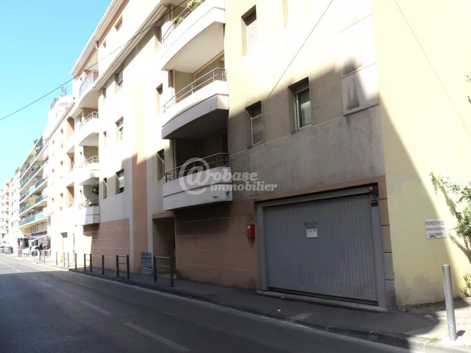 Garage i Marseille, Bouches-du-Rhone - foto 2