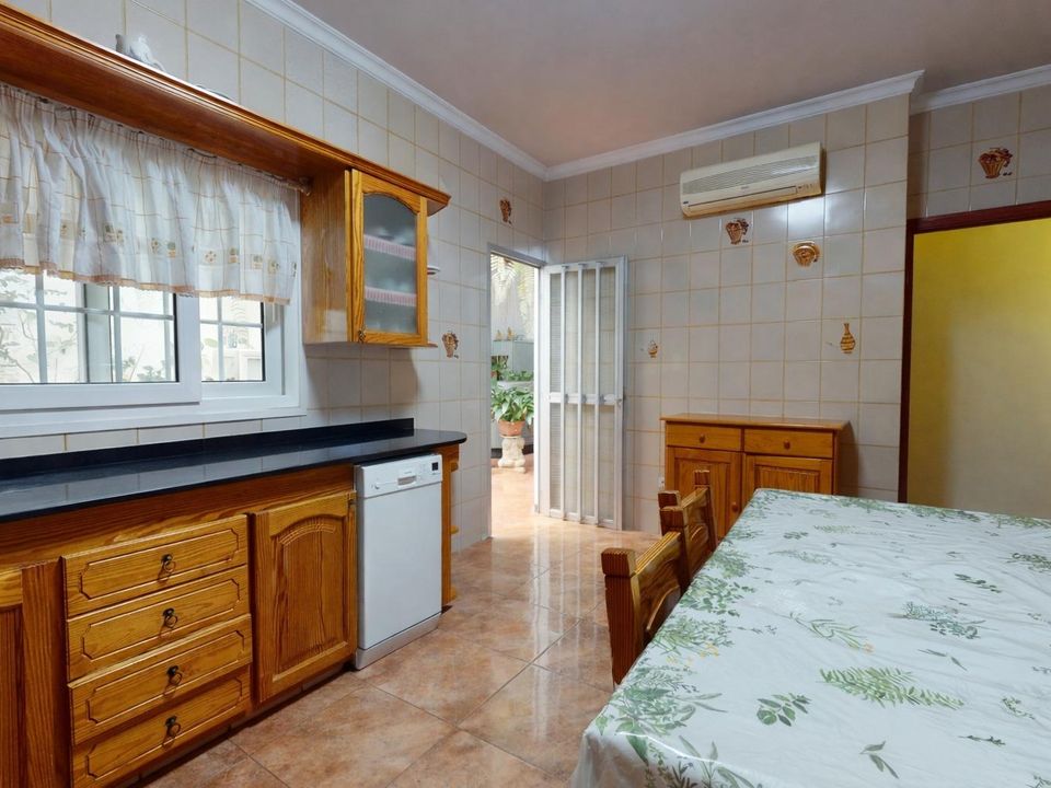 Villa i Las Palmas De Gran Canaria, Gran Canaria - foto 2
