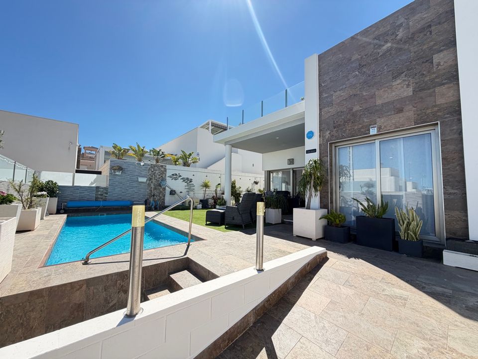Villa i Orihuela Costa, Alicante - foto 1