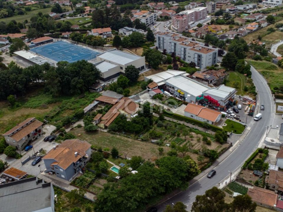 Helårsgrund i Paco de Sousa, Porto - foto 2