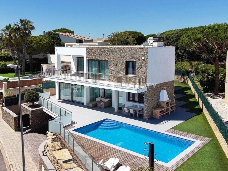 Villa i Sant Feliu De Guixols, Gerona - foto 1