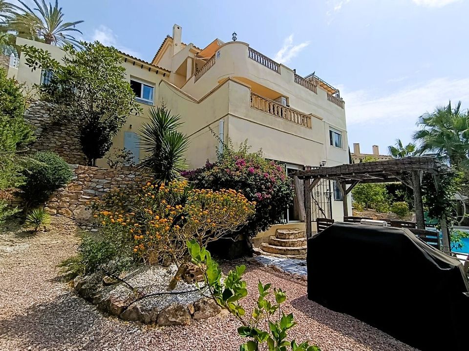 Villa i Las Ramblas Golf, Alicante - foto 1