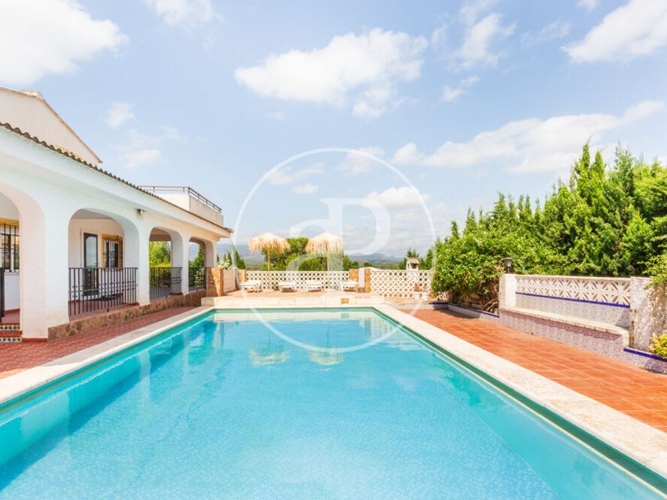 Villa i La Pobla De Vallbona, Valencia - foto 1