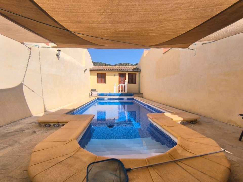 Villa i Chinorlet, Alicante - foto 1