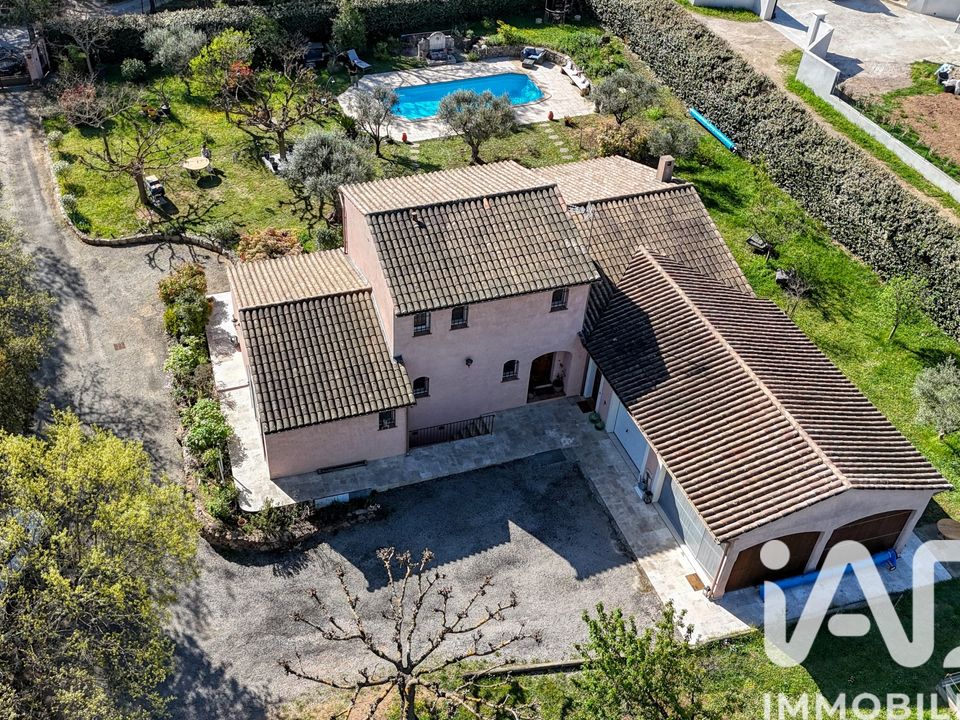 Villa i Bagnols-en-Forêt, Var - foto 1