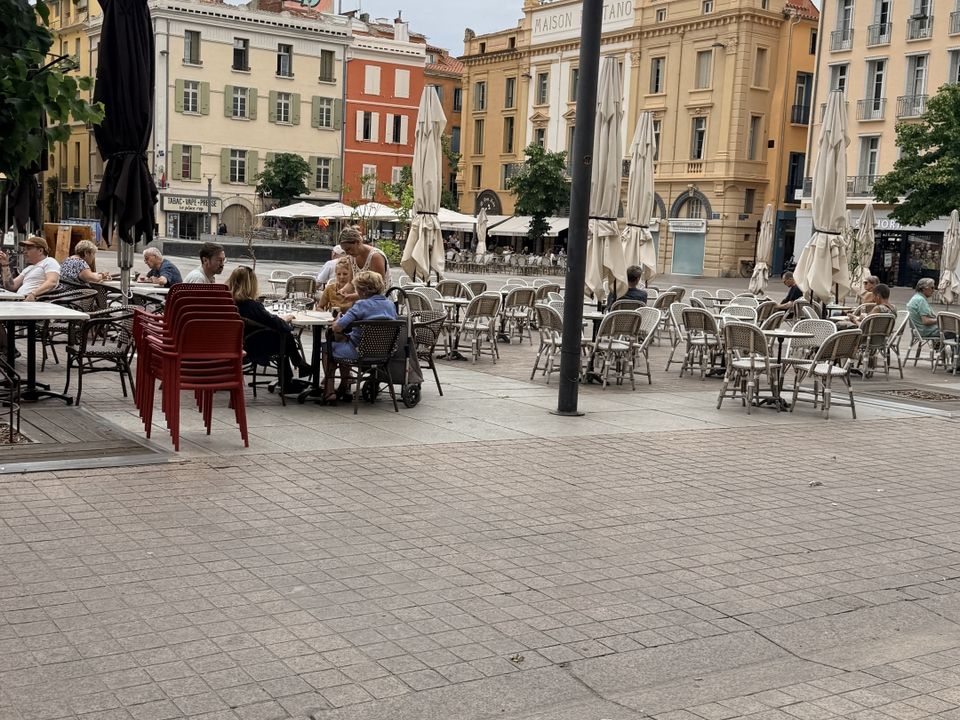 Erhvervsejendom i Perpignan, Pyrenees-Orientales - foto 3