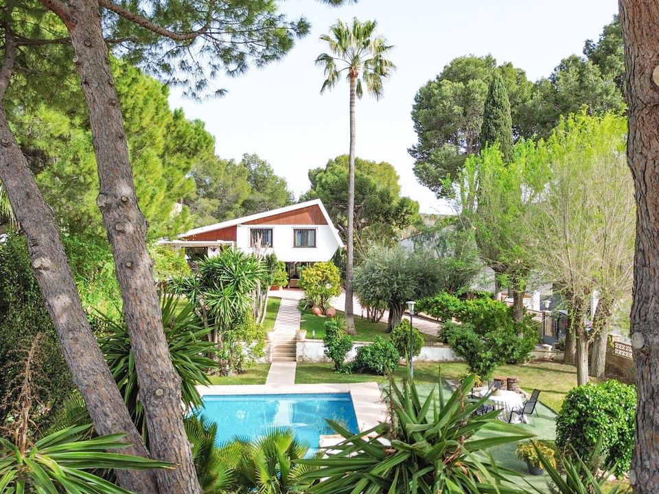 Villa i Petrer, Alicante - foto 1