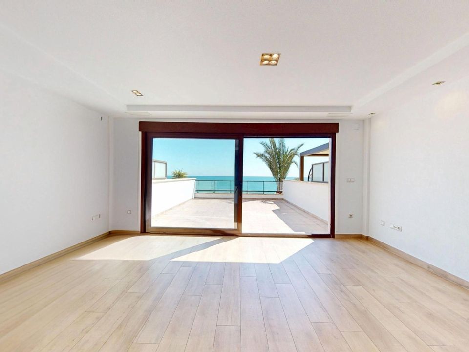 Lejlighed i Los Arenales Del Sol, Alicante - foto 1