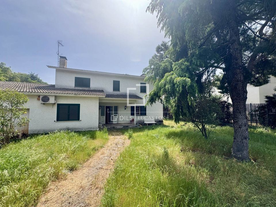 Villa in Boadilla Del Monte, Madrid - foto 2