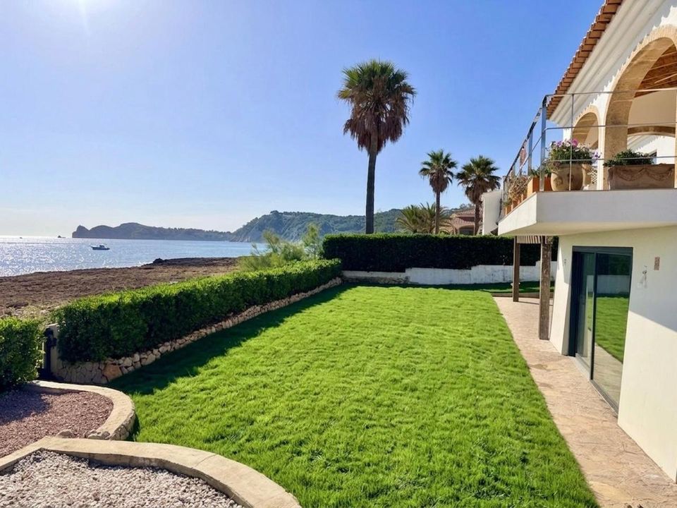 Villa in Javea, Alicante - photo 1