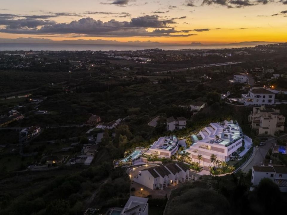 Lejlighed i Benahavis, Malaga - foto 4