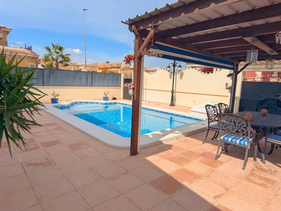 Villa en Bigastro, Alicante - foto 2