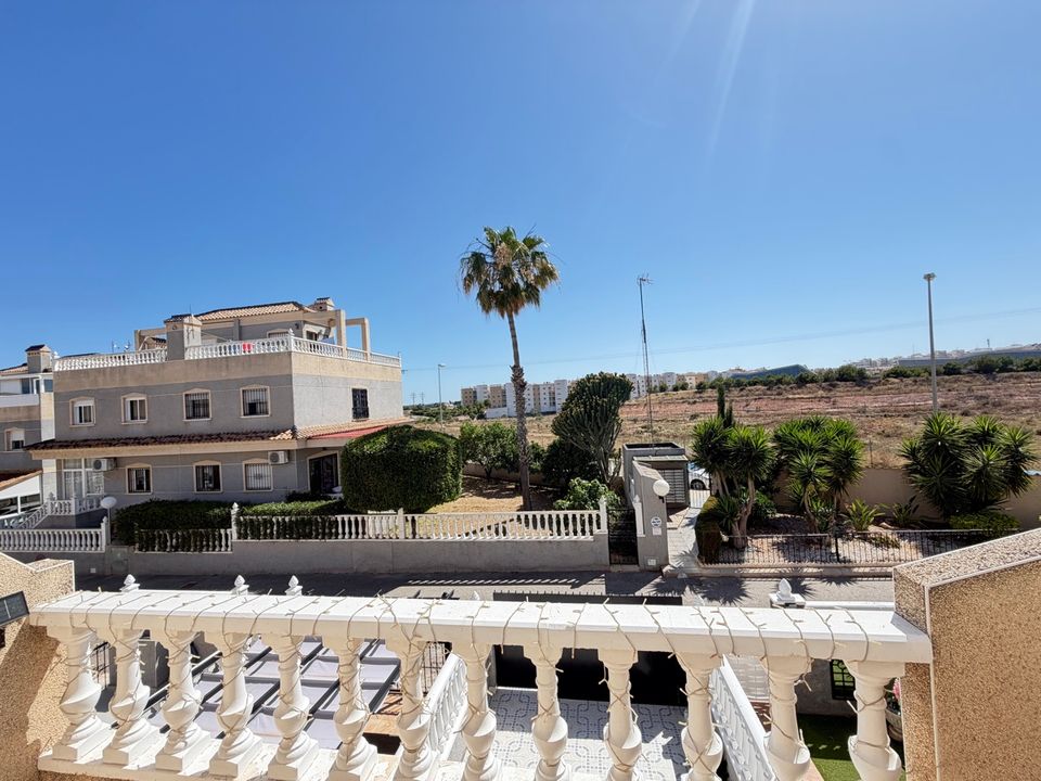 Byhus i Playa Flamenca, Alicante - foto 3
