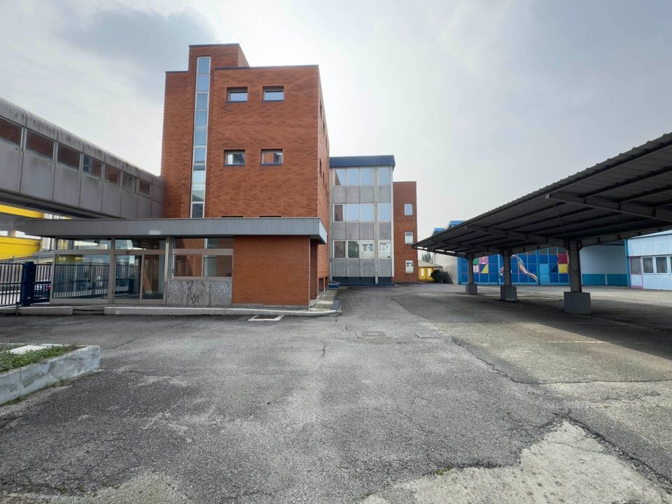 Erhvervsejendom i Moncalieri, Turin - foto 2