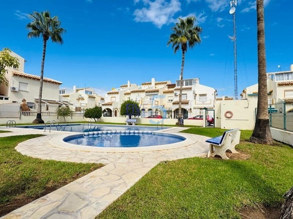 Casa de cidade em Playa Flamenca, Alicante - foto 2