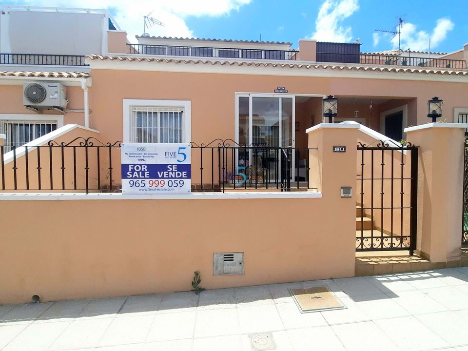 Byhus i Pinar De Campoverde, Alicante - foto 1