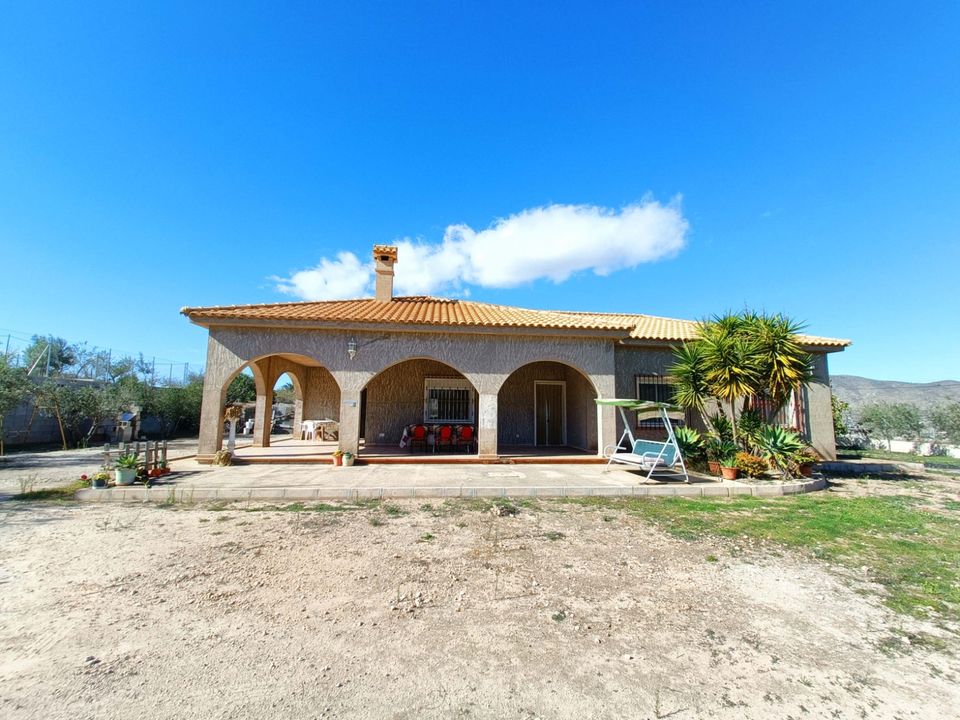 Villa i Hondon De Los Frailes, Alicante - foto 1