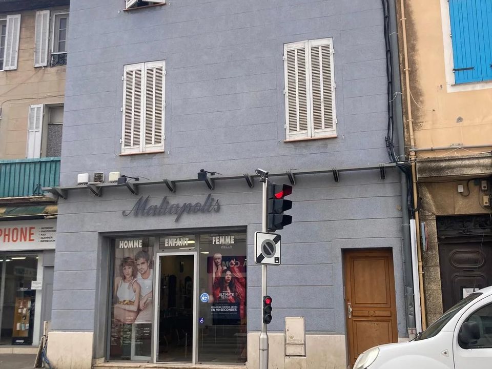 Lejlighed i Marignane, Bouches-du-Rhone - foto 1
