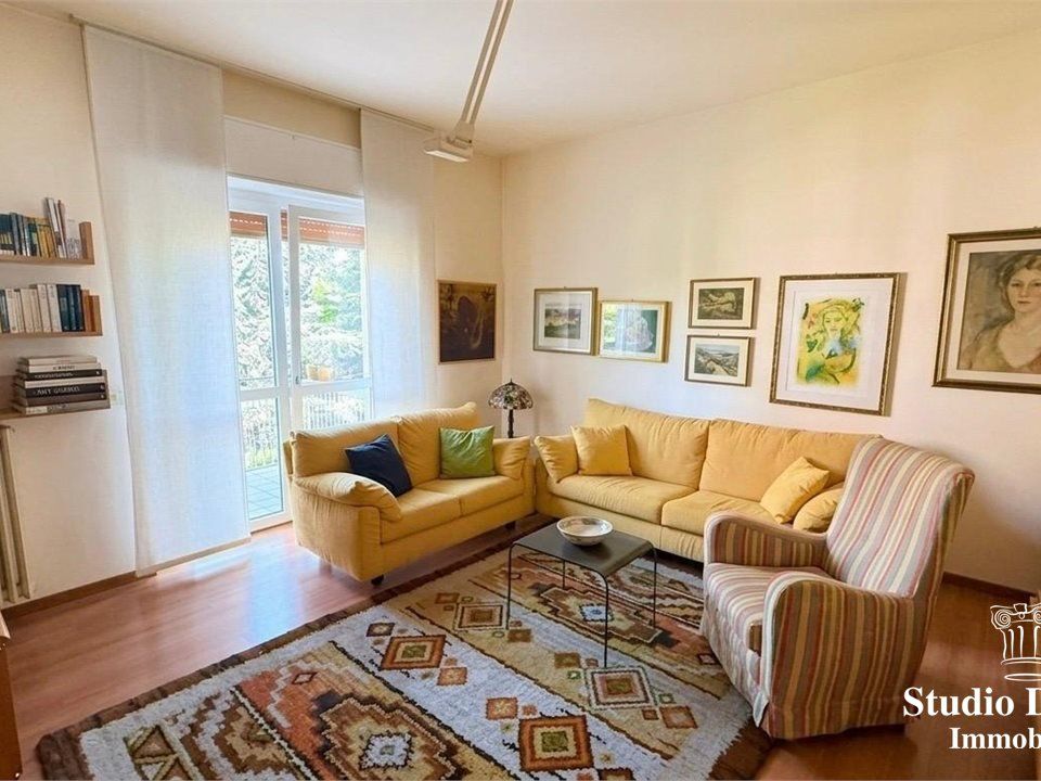 Wohnung in Carate Brianza, Monza and Brianza - Foto 1