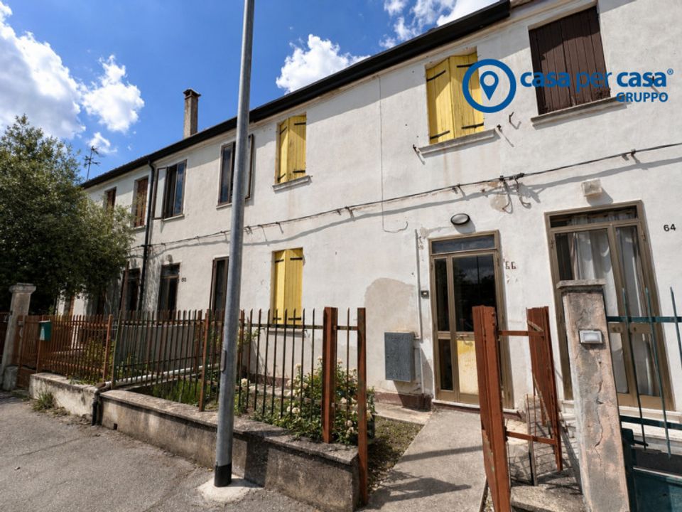 Casa adossada a Adria, Rovigo - foto 1