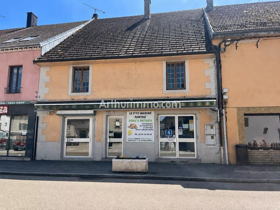 Propiedad comercial en Pont-de-Poitte, Jura - foto 1