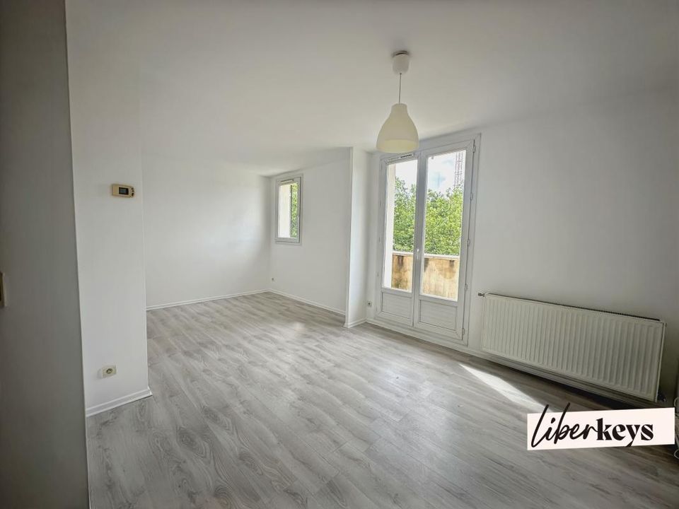 Lejlighed i Vaulx-en-Velin, Rhone - foto 2