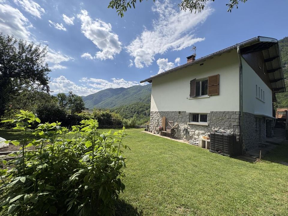 Villa in Perles-et-Castelet, Ariege - foto 1