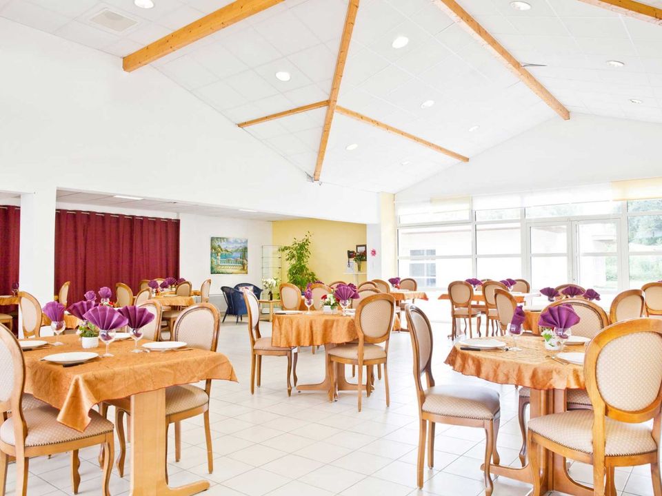 Propriedade comercial em Thenac, Charente-Maritime - foto 3