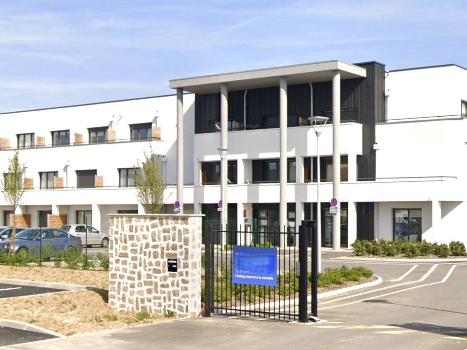 Erhvervsejendom i Villejust, Essonne - foto 1