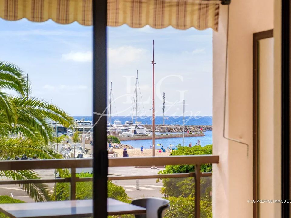 Lejlighed i Mandelieu-la-Napoule, Alpes-Maritimes - foto 1