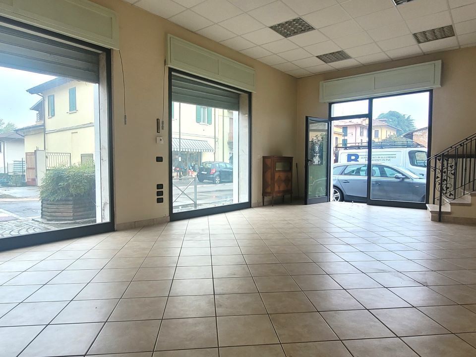 Erhvervsejendom i Brescia, Brescia - foto 1