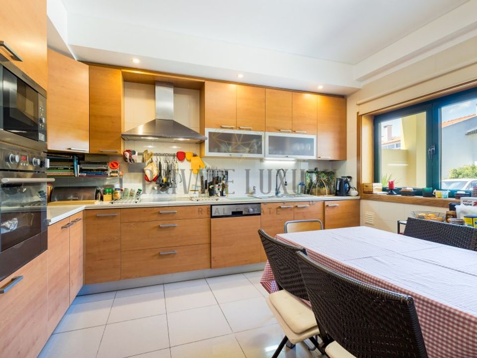 Reihenhaus in Alcabideche, Lisbon - Foto 4