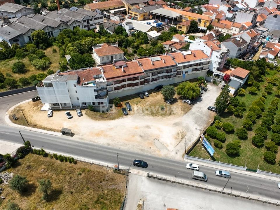 Helårsgrund i Entroncamento, Santarem - foto 1