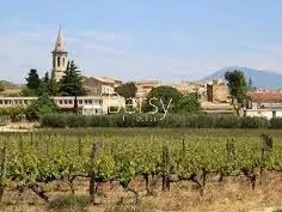 Apartment in Aubignan, Vaucluse - photo 1