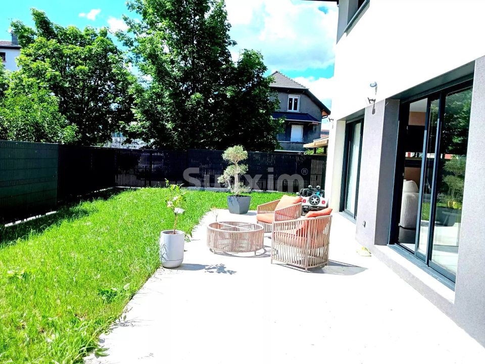 Villa i Cluses, Haute-Savoie - bilde 2