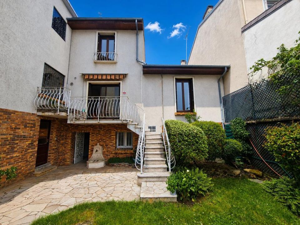 Villa i Le Perreux-sur-Marne, Val-de-Marne - foto 1