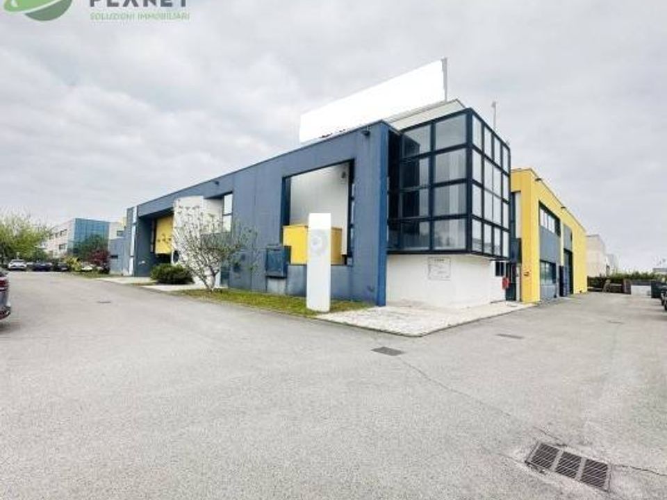 L'establiment comercial a Mogliano Veneto, Treviso - foto 1