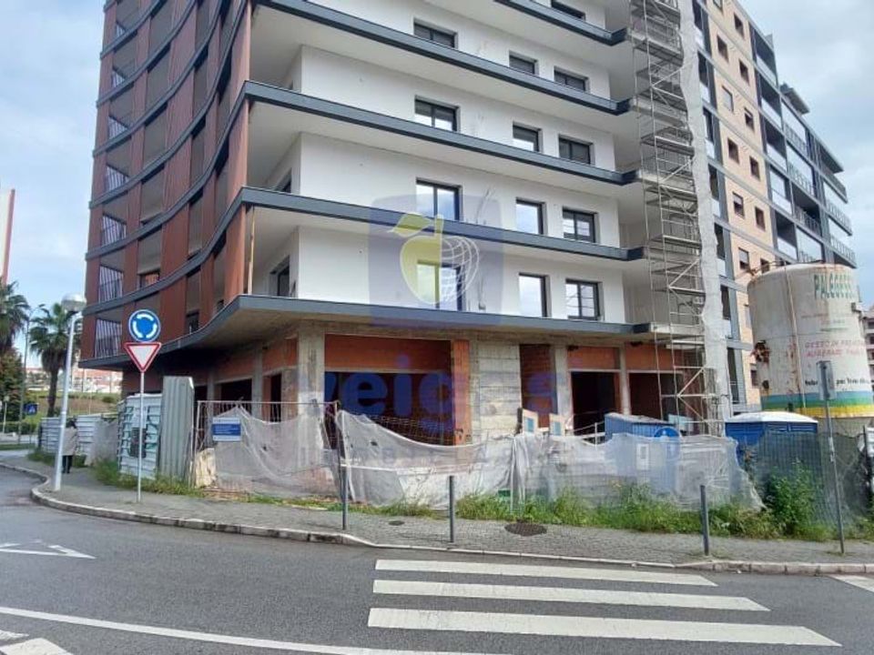 Erhvervsejendom i Odivelas, Lisbon - foto 2