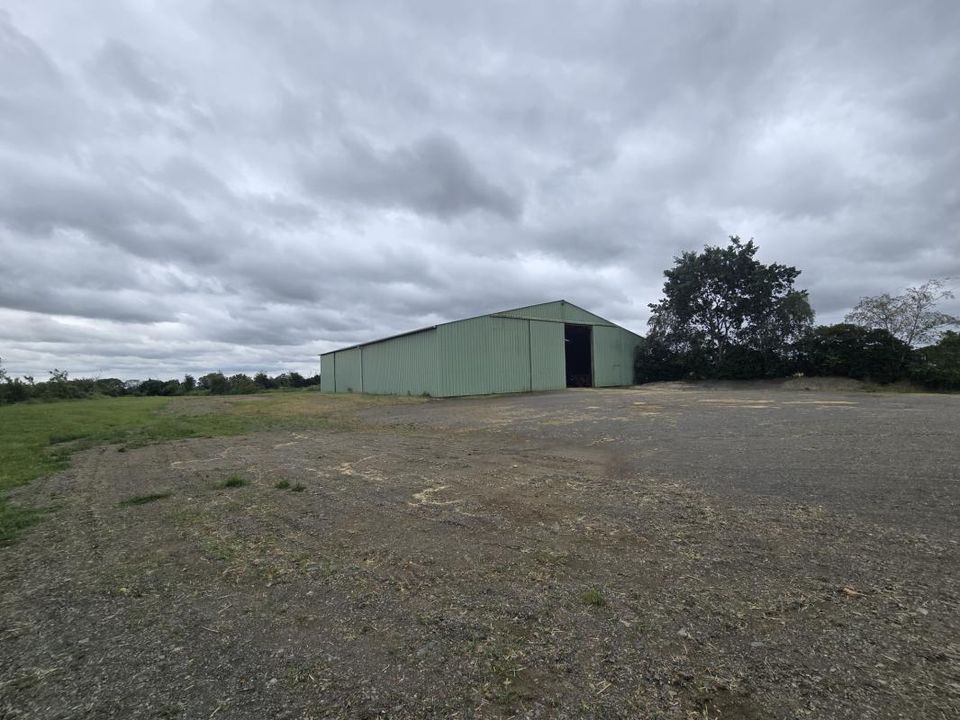 Erhvervsejendom i Saulges, Mayenne - foto 1