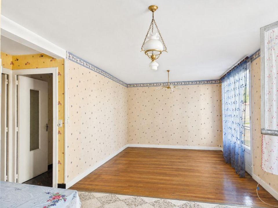 Landsbyhus i Saint-Fraigne, Charente - foto 3
