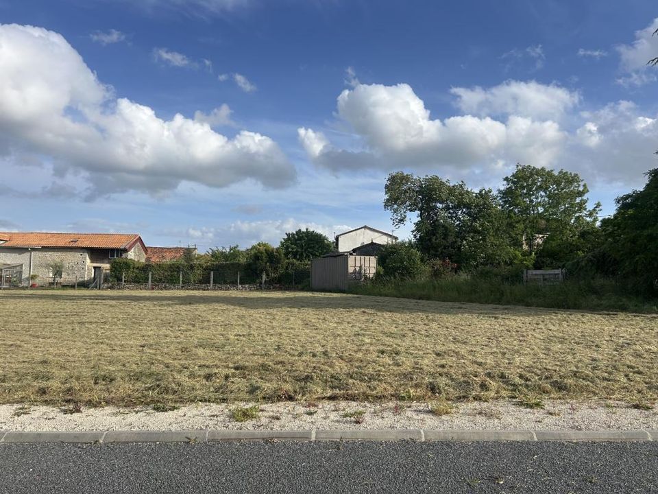 Helårsgrund i Mansle, Charente - foto 2