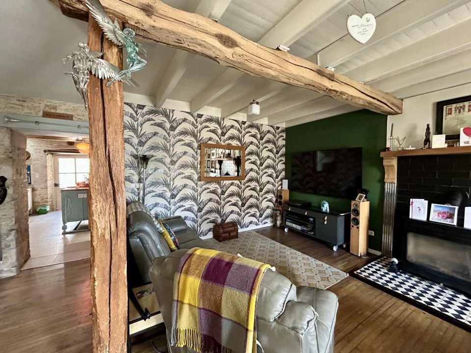 Casa de pueblo en Brux, Vienne - foto 4