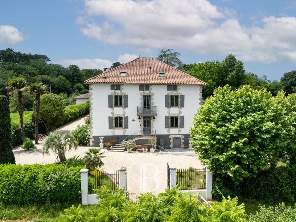 Landhuis in Guiche, Pyrenees-Atlantiques - foto 2