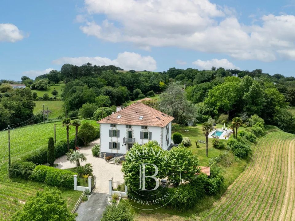 Casa rural em Guiche, Pyrenees-Atlantiques - foto 1
