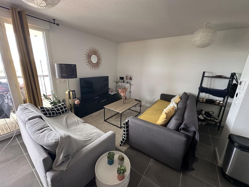 Apartment in Saint-Orens-de-Gameville, Haute-Garonne - photo 1